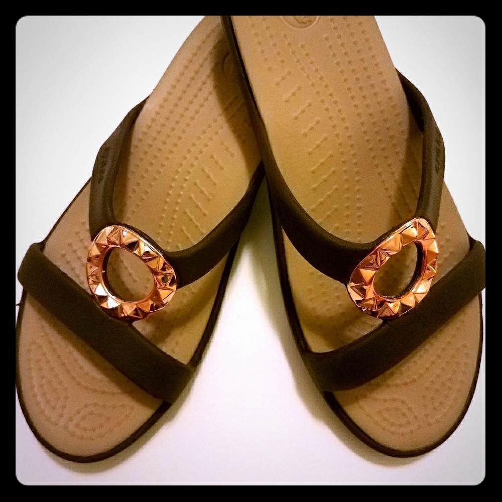 Crocs Sanrah Model